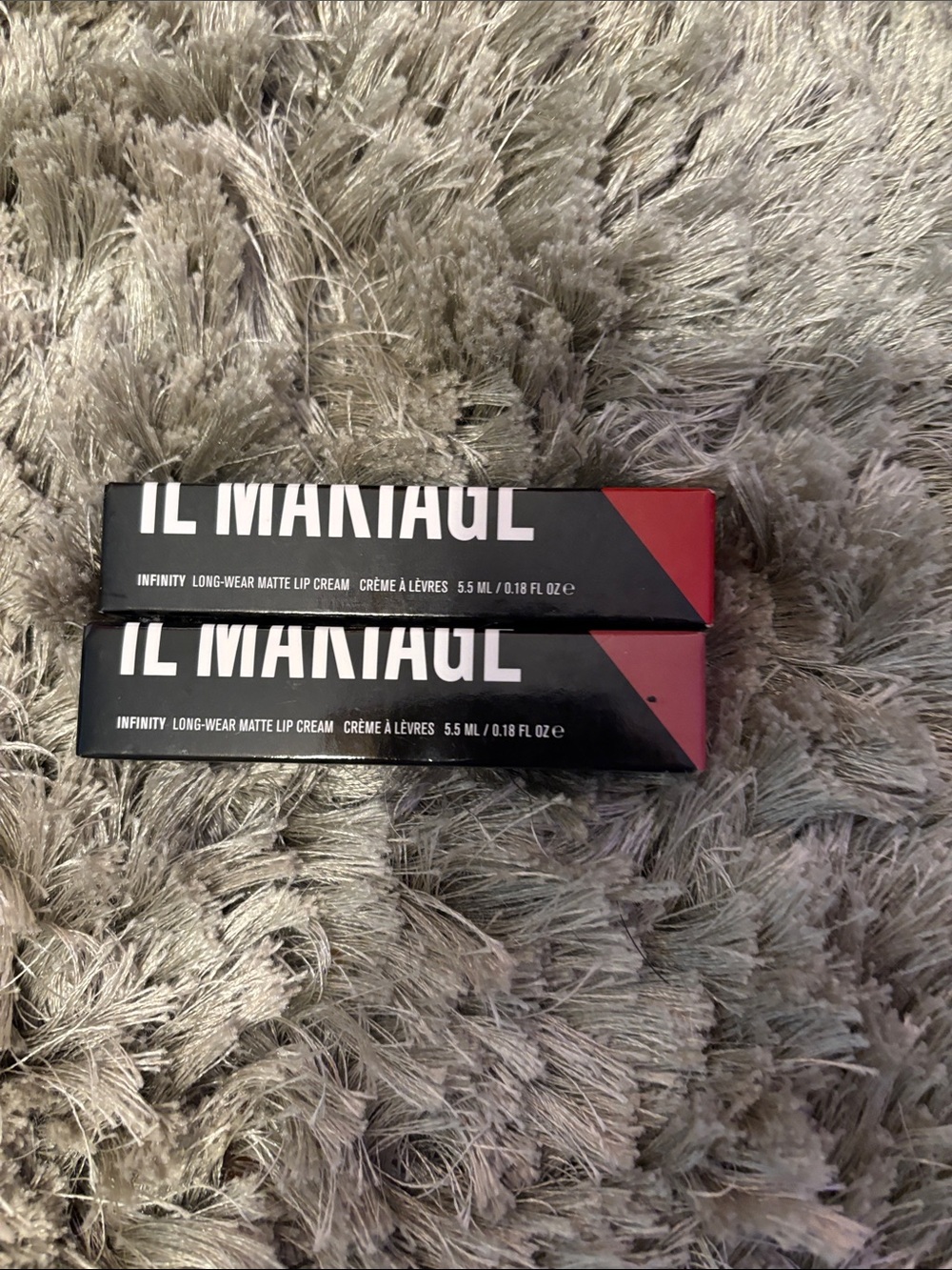 2 IL Makiage Lipsticks